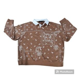 No Boundaries light brown patterned long sleeved sweatshirt white collar 2XL